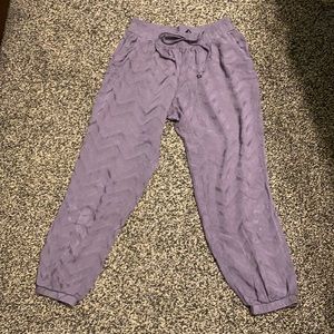Cropped pants